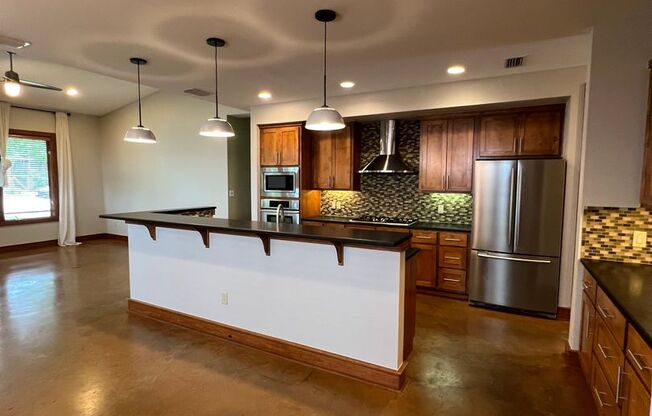 Luxury Home - Close to UT