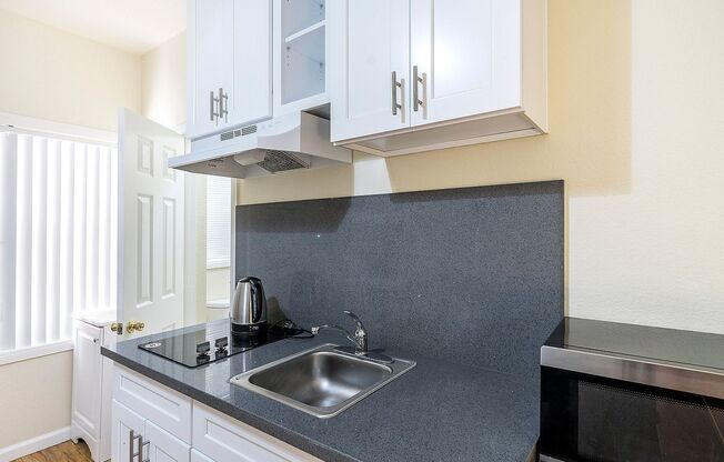 Soto Rose Apartments