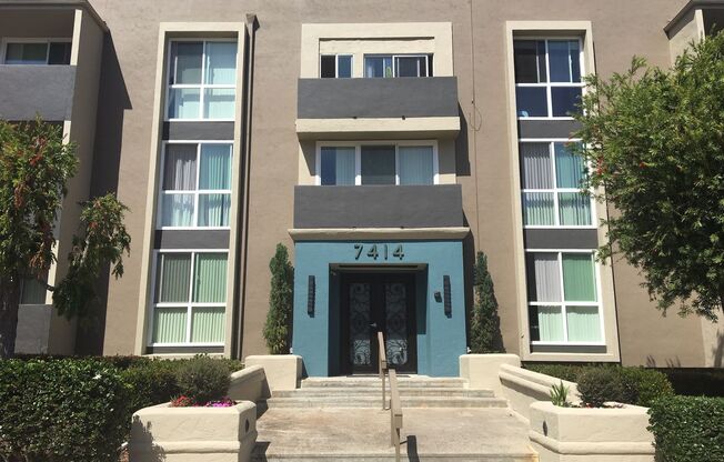Herschel Apartments