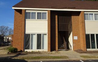 2 Beds 1 Bath Apartment