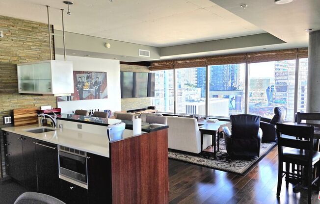 1 bed, 2 baths, 1,400 sqft, $4,200, Unit 1116