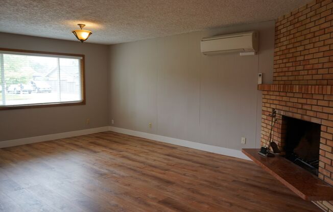 Beautifully Remodeled Ranch Style Home for Lease - 5809 NE 91st Ave
