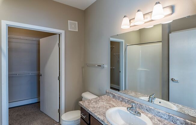 3 beds, 2 baths, 1,315 sqft, $1,585, Unit 301