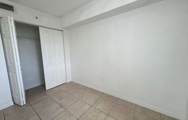 3 beds, 2 baths, 1,079 sqft, $3,200, Unit 13780-301