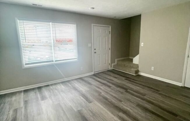 2 beds, 1.5 baths, 1,100 sqft, $1,099, Unit 720-D