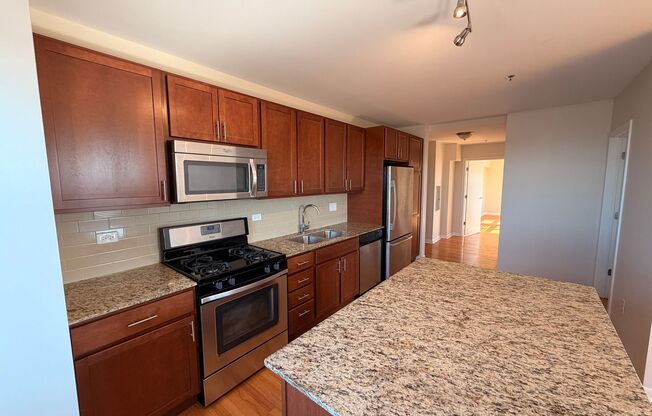2 beds, 2 baths, 1,227 sqft, $2,700, Unit 1301