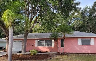 Annual UNfurnished SFH with garage and fenced back yard in Gulf Gate