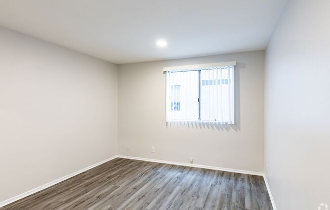 2 beds, 2 baths, 1,265 sqft, $2,098, Unit 109