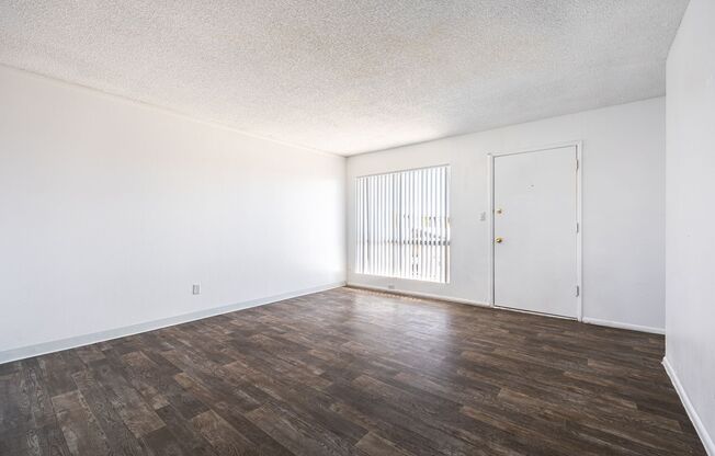 2 beds, 1 bath, 780 sqft, $1,149, Unit 11502
