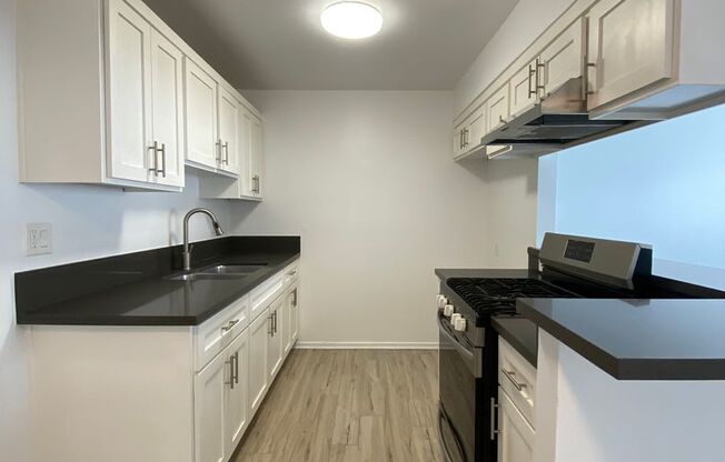 1 bed, 1 bath, 535 sqft, $1,795, Unit 1027-12