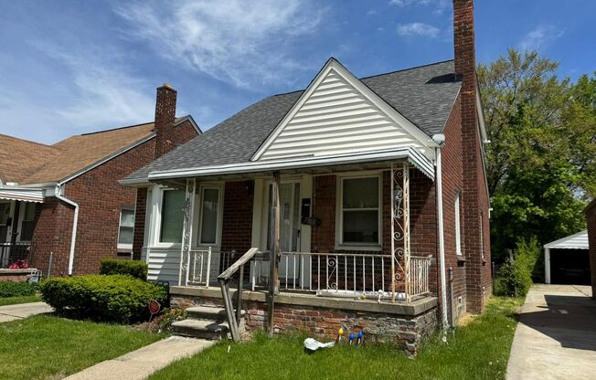 Detached Garage- 2 bathrooms - Section 8 Accepted !