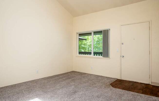 Broadway Center | Living Area