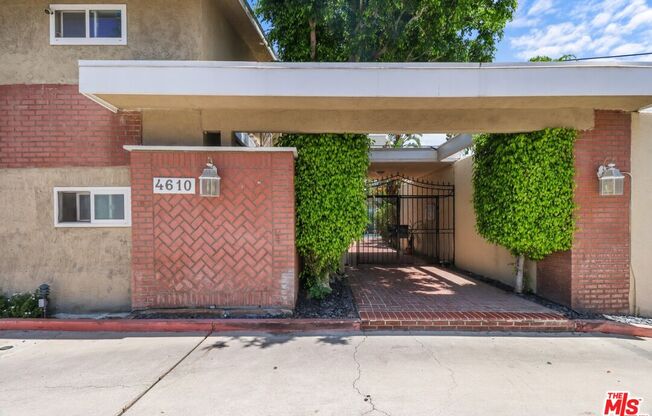 4610 Densmore Ave Unit 4