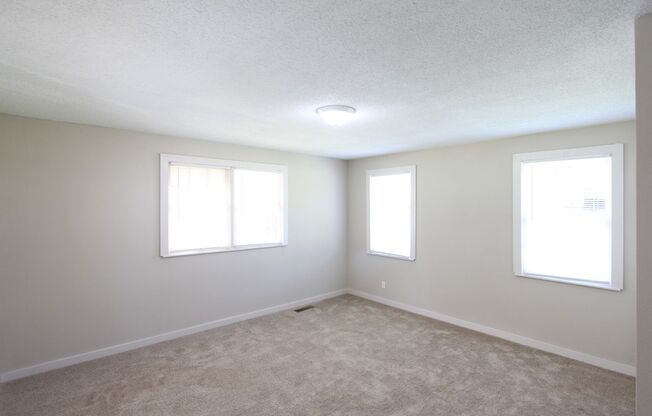 3 BR 1BA - Cute and Classic Charmer!!