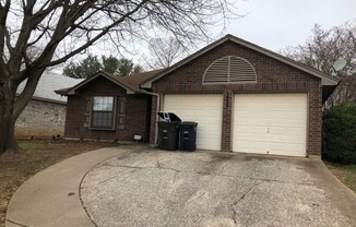 Move In ready 3 bdrm, 2 bath, 2 car garage