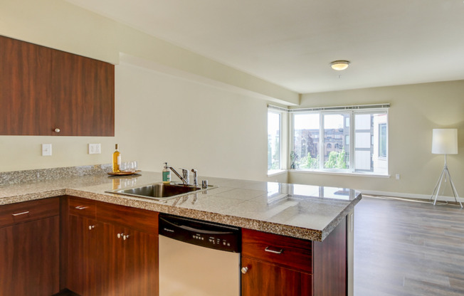 1 bed, 1 bath, 679 sqft, $2,635, Unit P07