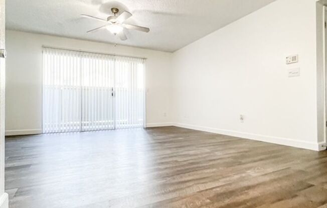 2 beds, 2 baths, 1,016 sqft, $1,840, Unit 1690-110