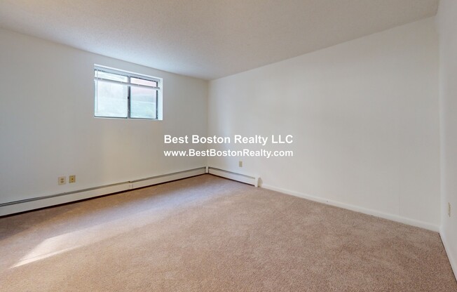 1123 REVERE BCH PKWY
