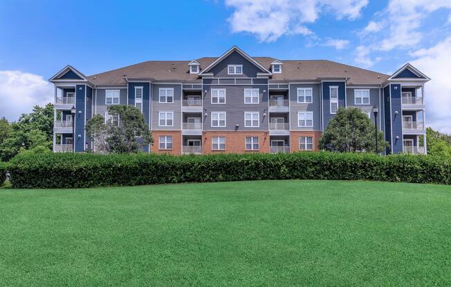 Landscaping at The Rothbury in Gaithersburg, MD