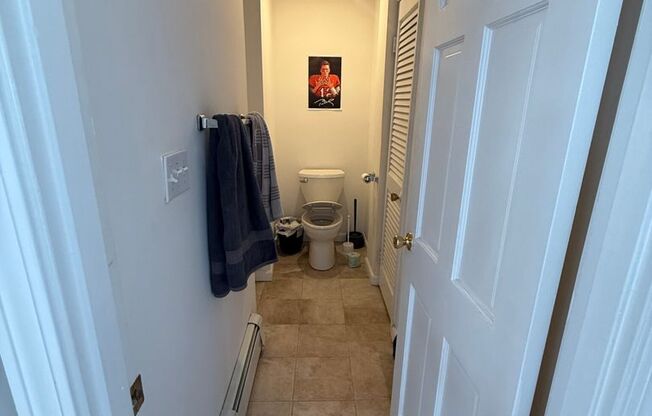 2 beds, 1 bath, $3,640, Unit 20