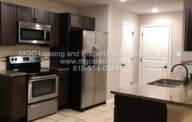 9461 9467 N BALTIMORE AVE