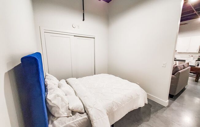 1 bed, 1 bath, 556 sqft, $905, Unit A105