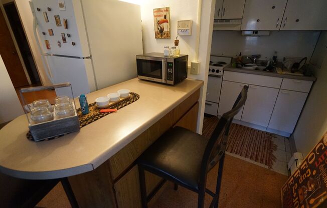 1 bed, 1 bath, $1,090, Unit 2E