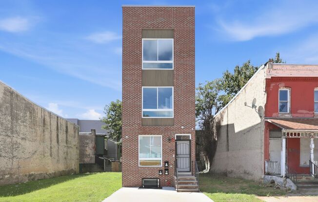 950 N 43rd