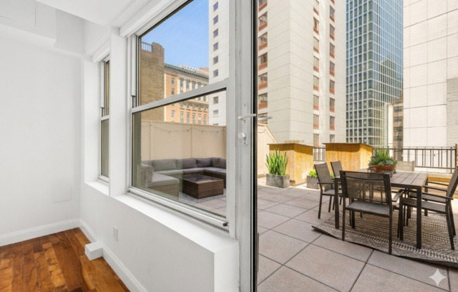 1 bed, 1 bath, 691 sqft, $5,900, Unit 1110