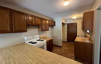 2 beds, 1 bath, $1,100, Unit Unit A