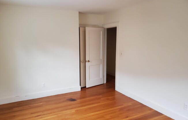 1 bed, 1 bath, 920 sqft, $2,000, Unit 2