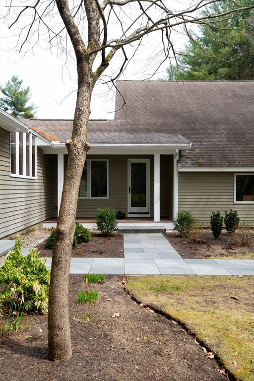 350 COLLEGE RD