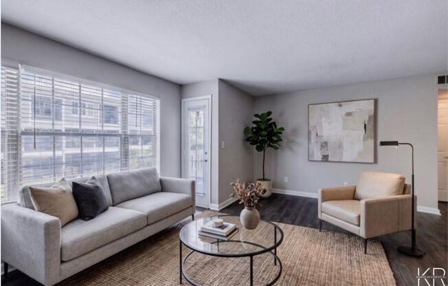 1 bed, 1 bath, 705 sqft, $1,375, Unit 2032