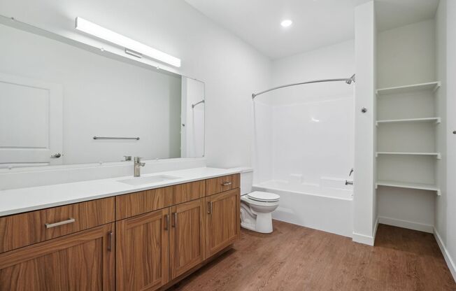 2 beds, 2 baths, 982 sqft, $2,024, Unit 80