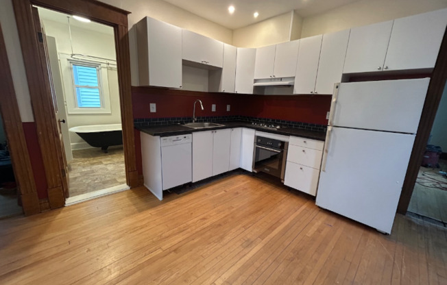 3011 N PIERCE