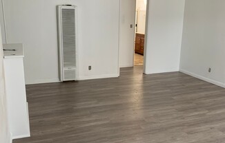 1 bed, 1 bath, 750 sqft, $2,050, Unit 14