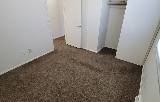 2 beds, 1 bath, 600 sqft, $825, Unit 15A