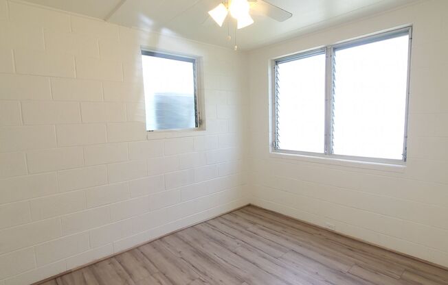 2 bed, 1 bath in Kailua with Washer/Dryer