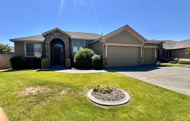 Spacious 4 Bedroom Home in Quiet Cul-de-Sac – Prime Kennewick Location!