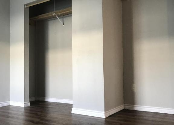 1 bed, 1 bath, 600 sqft, $749