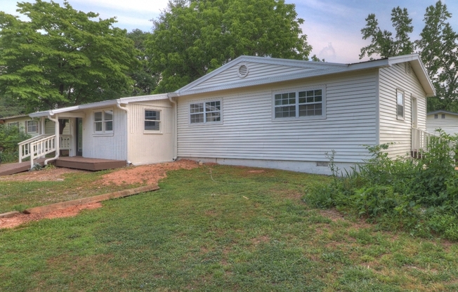 1305 COCHISE CIR