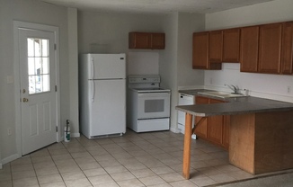 2 beds, 1 bath, 700 sqft, $1,100, Unit 1