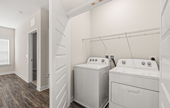 1 bed, 1 bath, 995 sqft, $1,970, Unit 1565
