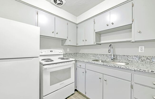 2 beds, 1 bath, $1,195, Unit 144