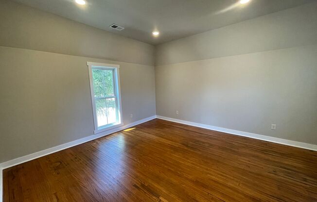 Studio, 1 bath, 600 sqft, $995