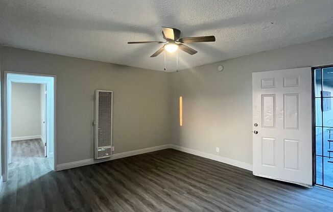 2 beds, 1 bath, $2,450, Unit 16