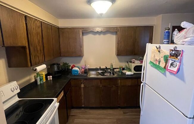 1 bed, 1 bath, $1,100, Unit 301