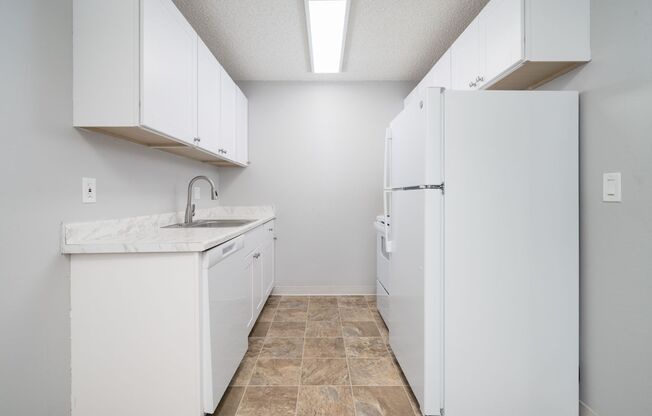 2 beds, 1 bath, 732 sqft, $1,595, Unit 26