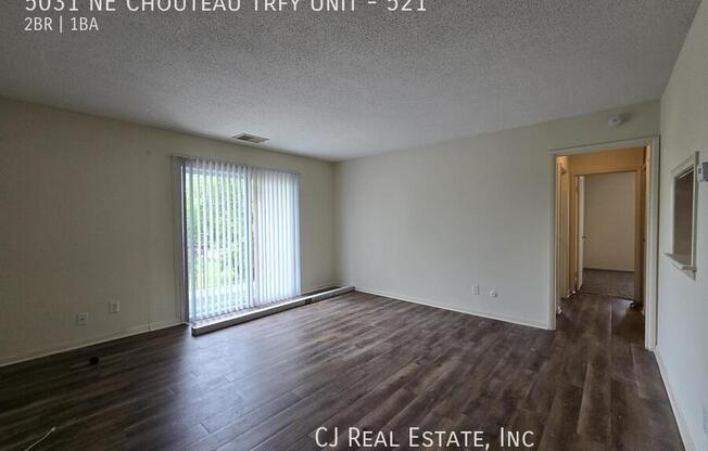 5031 NE CHOUTEAU TRFY
