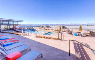 Swimming Pool and Poolside Lounge